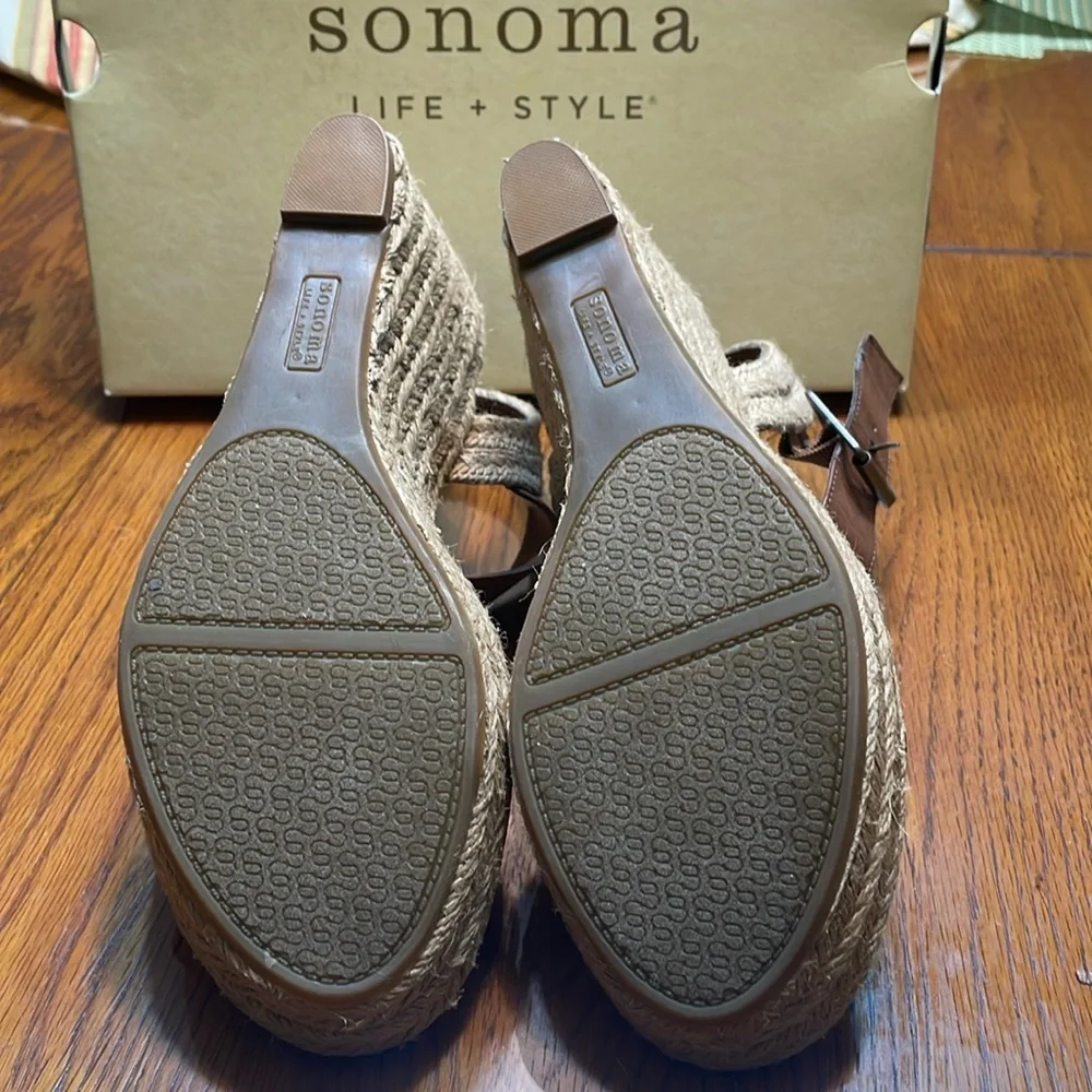 Sonoma Life+Style Sandals Size 9.5 Color&style: Snulitan